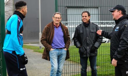 José Ángel García y Javier Miñano visitan Newcastle